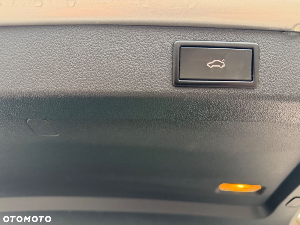 Skoda Superb 2.0 TDI 4x4 DSG Premium Edition - 26