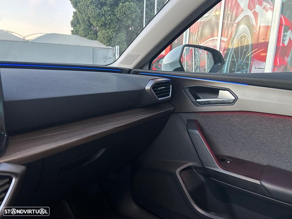 SEAT Leon 1.4 e-Hybrid DSG Xcellence Plus - 17