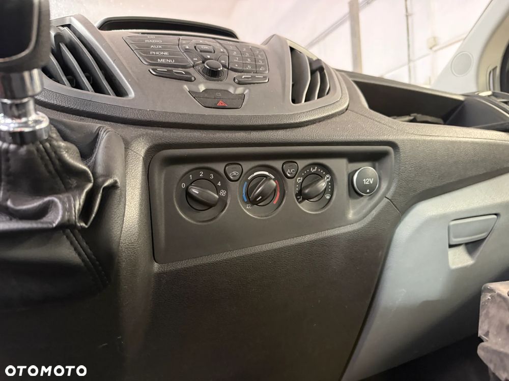 Ford Transit - 6