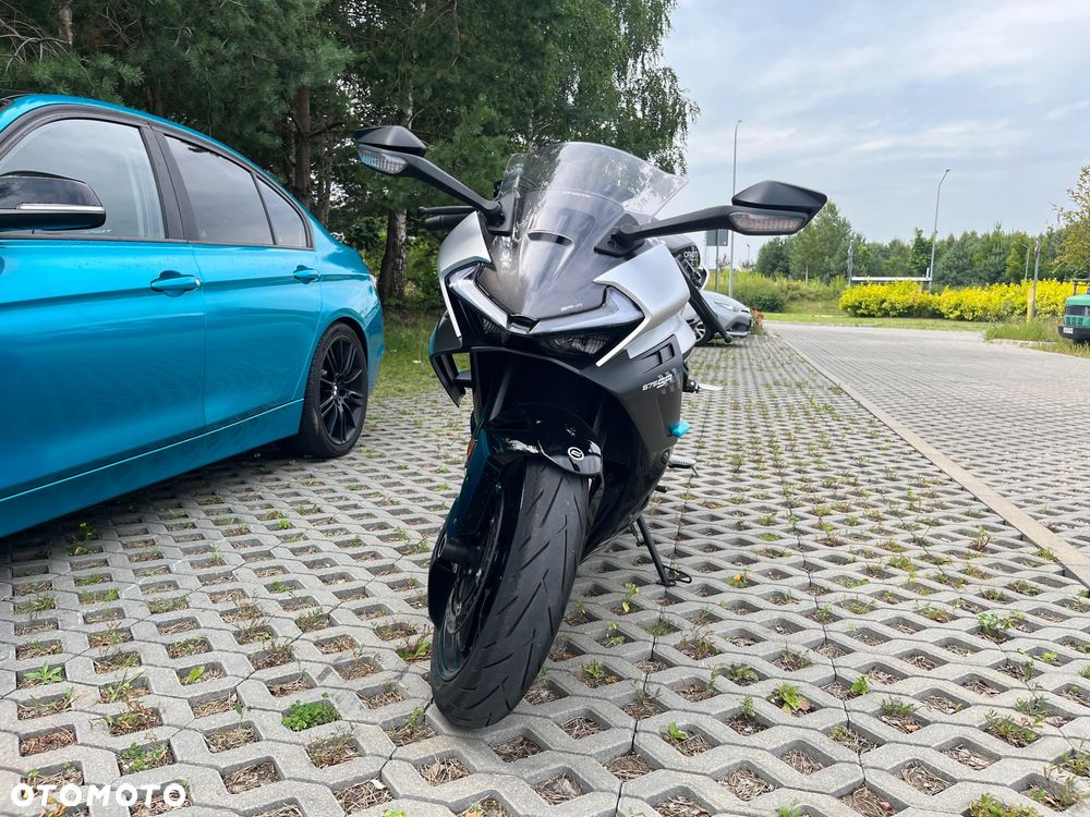 CFMoto 675SR - 8