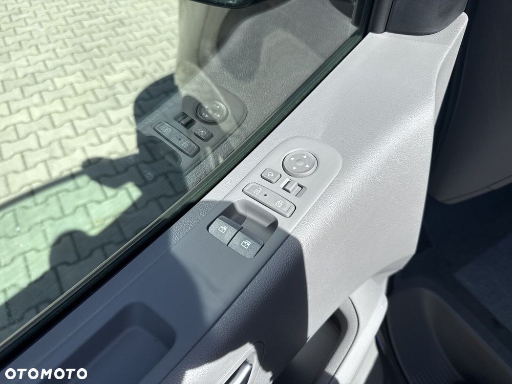Hyundai Staria - 20