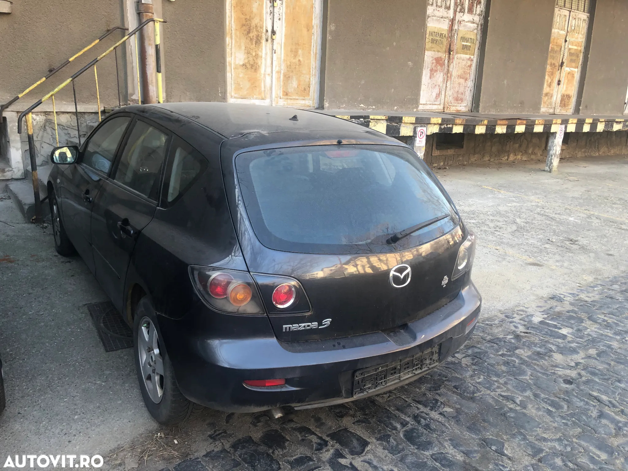 Dezmembrez Mazda 3 gri diesel 2006 - 8