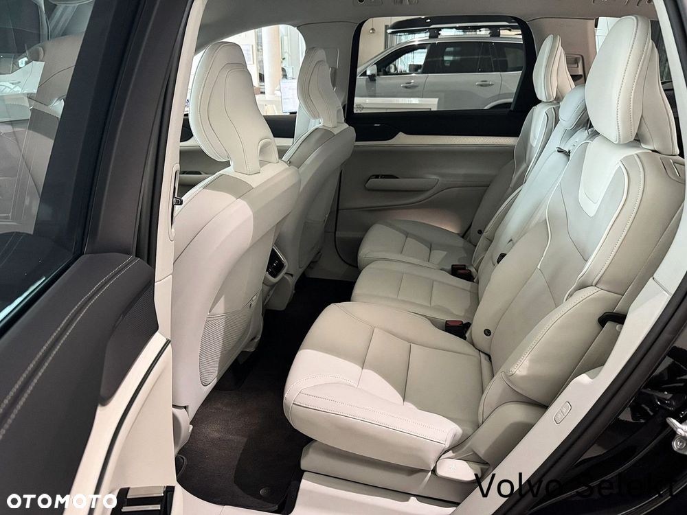 Volvo EX90 - 7