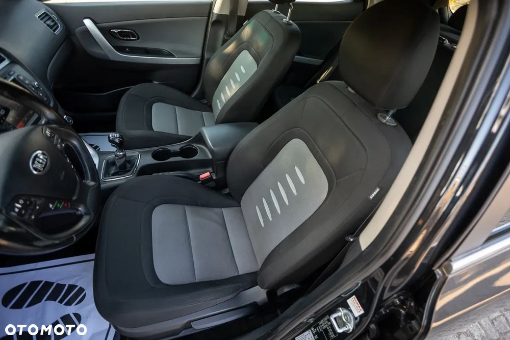 Kia Ceed 1.6 CRDi 128 97g Edition 7 - 16
