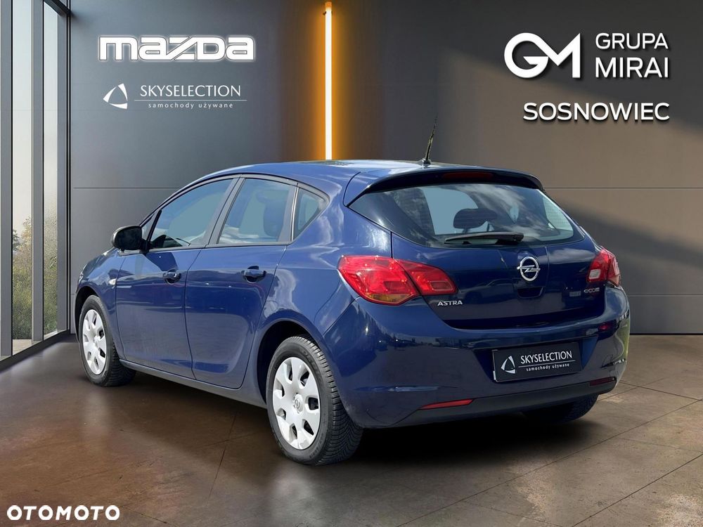 Opel Astra - 4