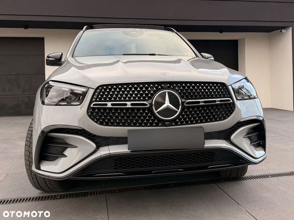 Mercedes-Benz GLE - 1