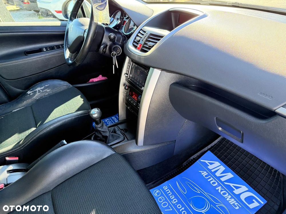 Peugeot 207 Outdoor 1.4 - 15