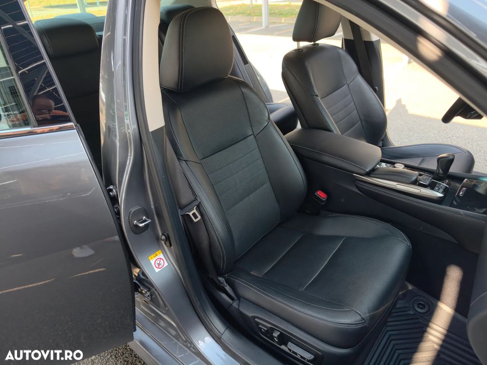 Lexus Seria GS 300h Aut Luxury - 16