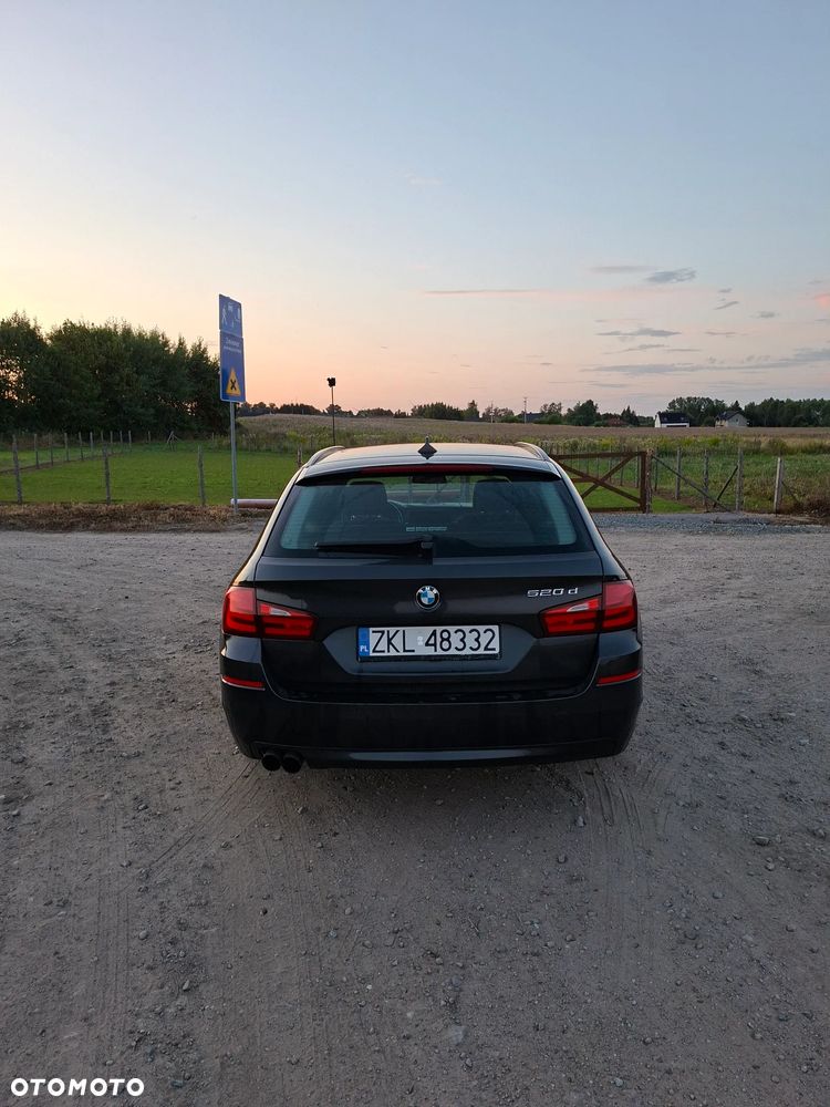 BMW Seria 5 520d - 4