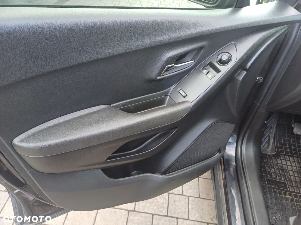 Chevrolet Trax ver-1-6-ls - 11