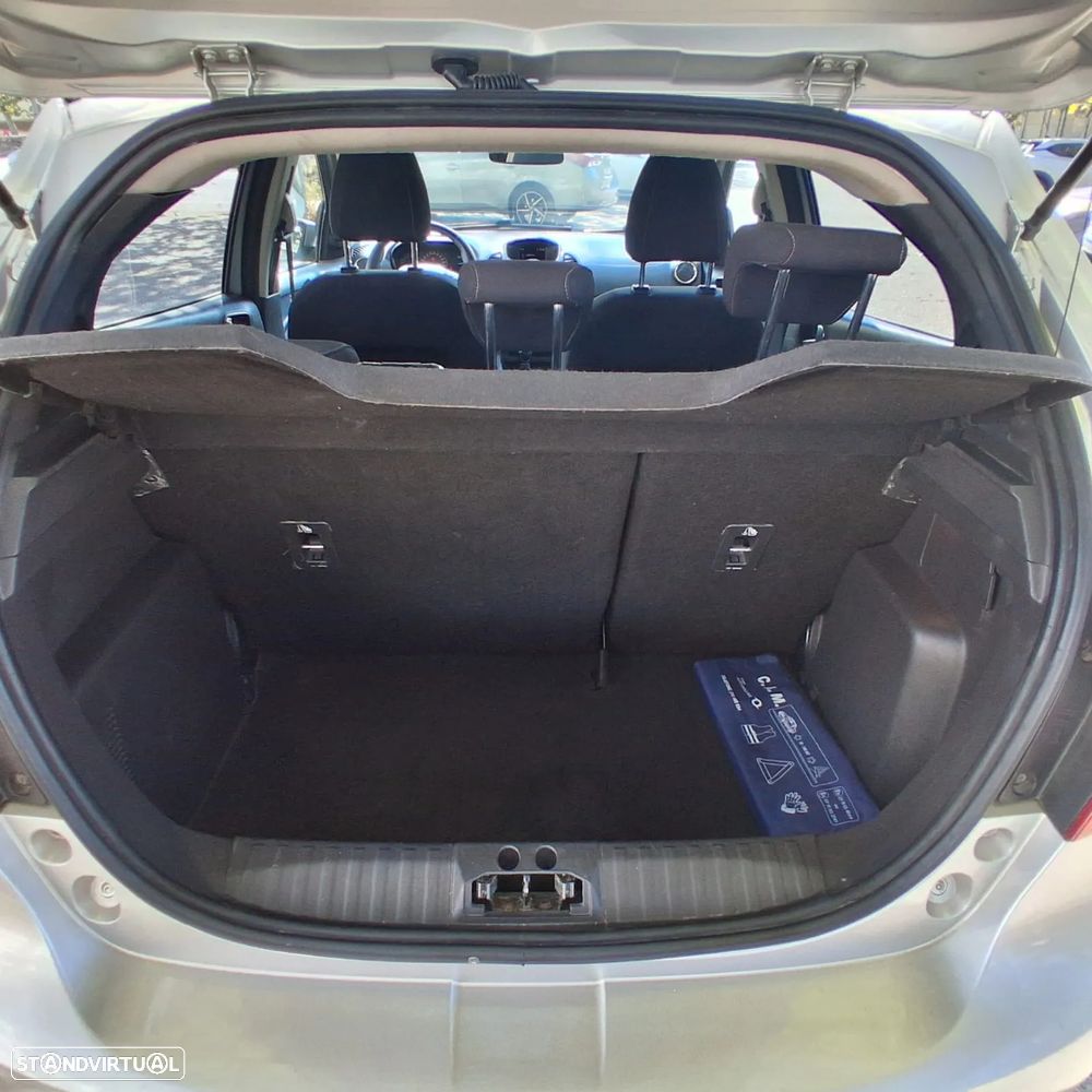 Ford KA+ 1.2 Ti-VCT Ultimate - 23