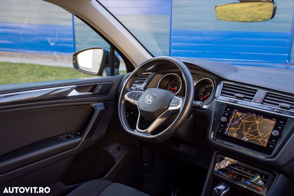 Volkswagen Tiguan 2.0 TDI 4Motion DSG BMT Sport & Style - 8