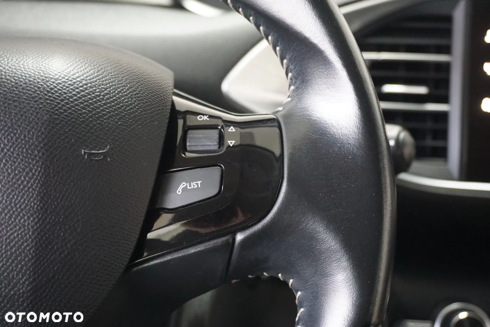 Peugeot 308 1.6 BlueHDi Active S&S - 29