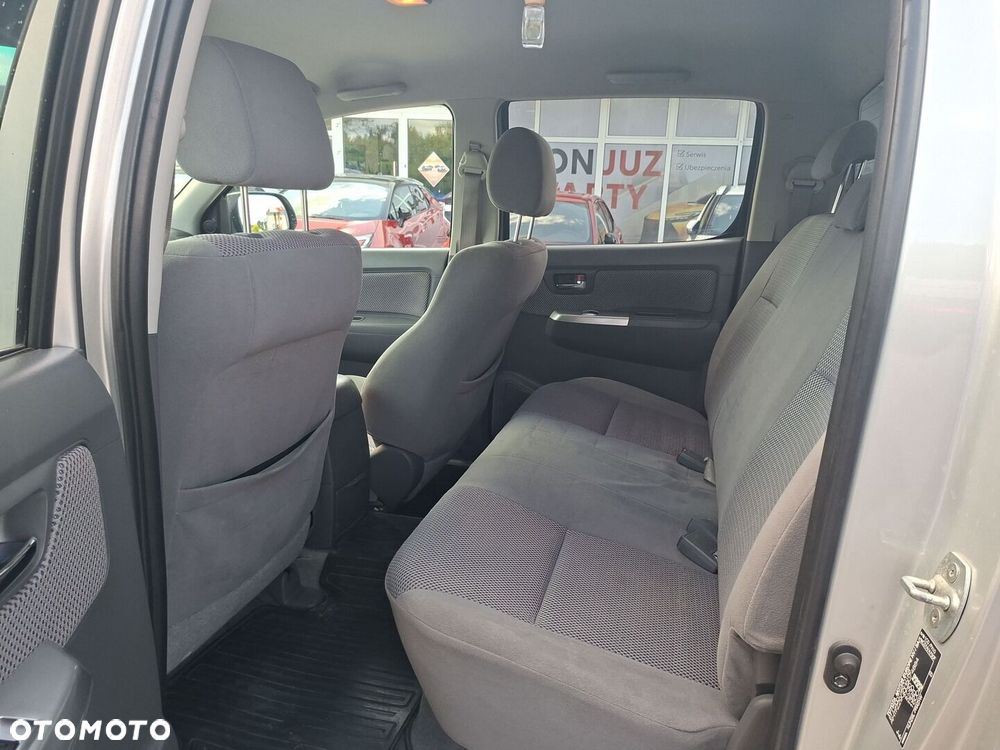 Toyota Hilux 3.0 D-4D SR5 - 14