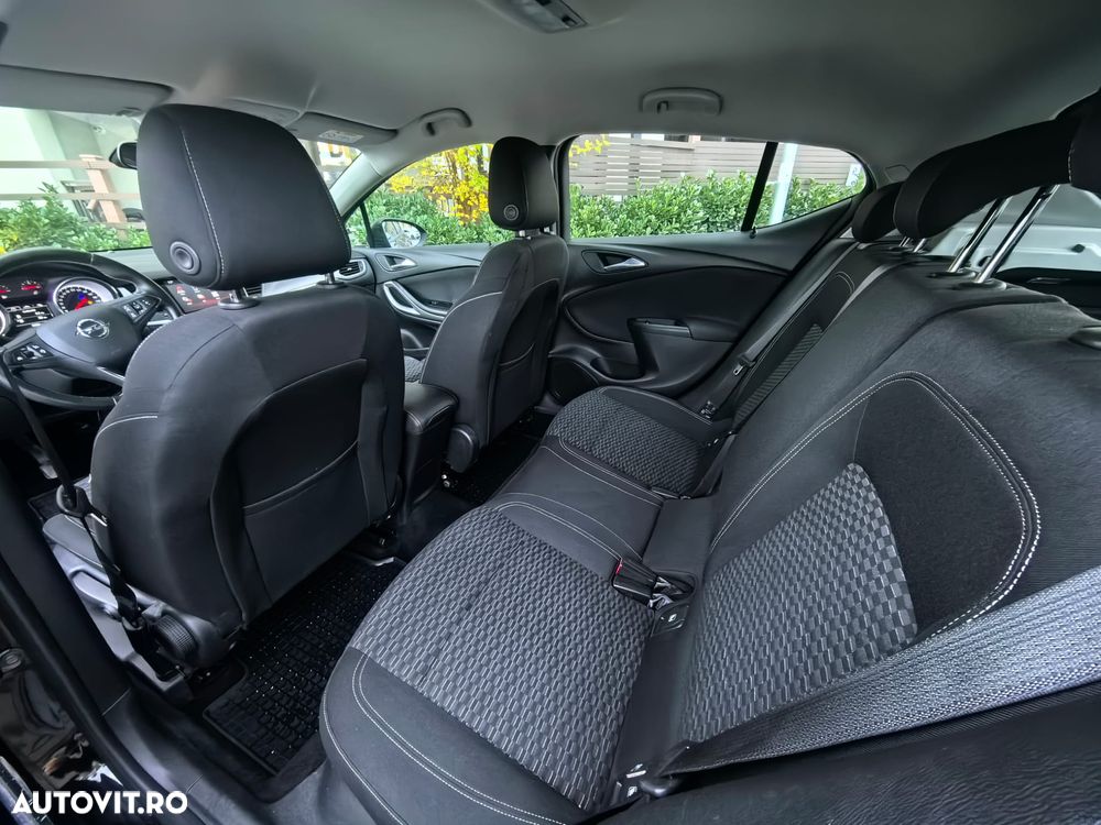 Opel Astra 1.6 D Start/Stop Dynamic - 6