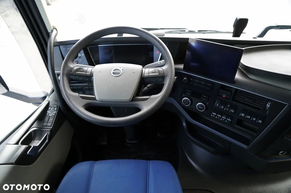 Volvo FH 500 / I-SAVE / XL / ZESTAW TANDEM PRZEJAZDOWY 120 M3 / 2023 / KLIMA POSTOJWA / ZAWIESIE DOKI DO WÓZKA / PO ZŁOTYM KONTRAKCIE SERWISOWYM - 31