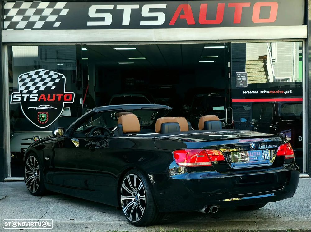 BMW 330 i Auto - 16