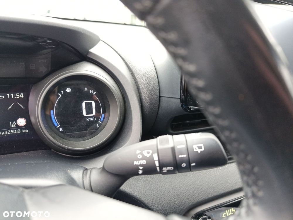 Toyota Yaris Hybrid 1.5 Comfort - 32