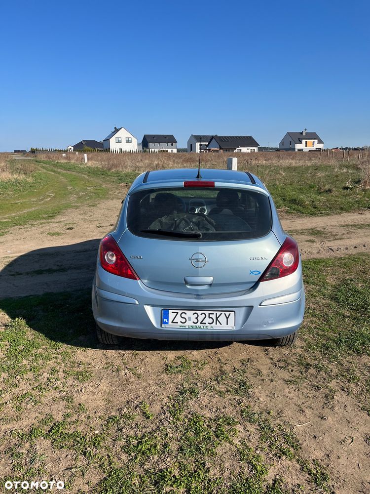 Opel Corsa 1.4 16V Enjoy - 9