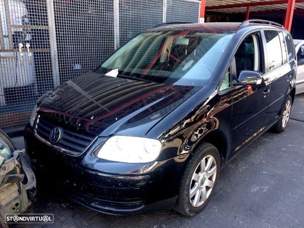 VW Touran 1.9 TDI ás peças - 1