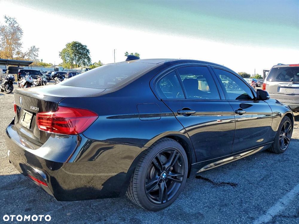 BMW Seria 3 330i Edition M Sport Shadow - 3