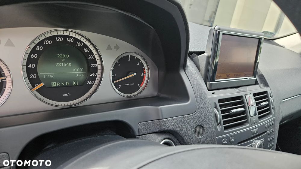 Mercedes-Benz Klasa C 320 CDI Avantgarde 4-Matic - 10
