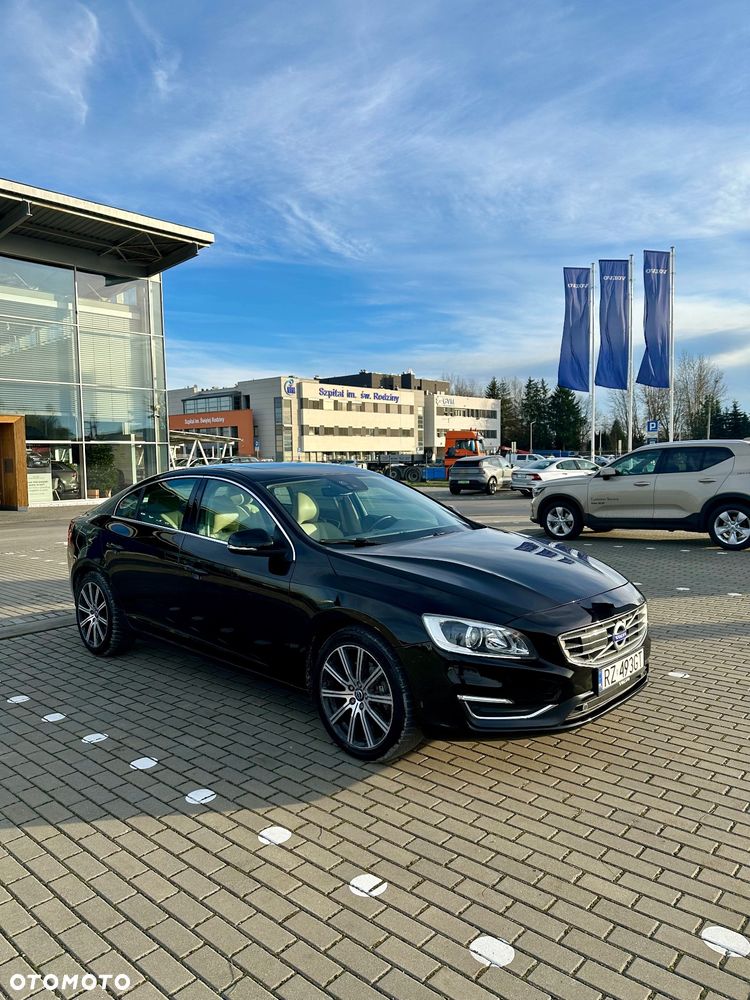 Volvo S60 T5 AWD Geartronic - 2