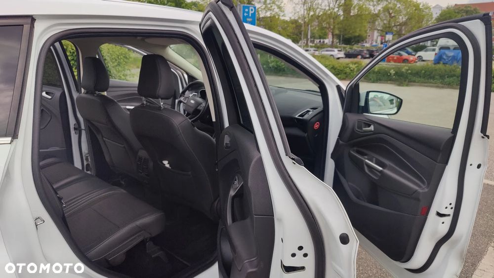 Ford Kuga 2.0 TDCi 4x4 Titanium - 7