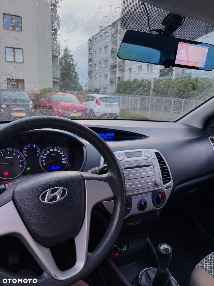 Hyundai i20 - 12
