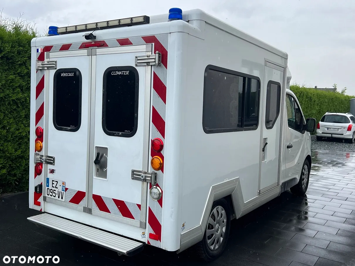 Opel Vivaro Kontener Karetka Kamper Ambulans Ambulance EN1789 - 6