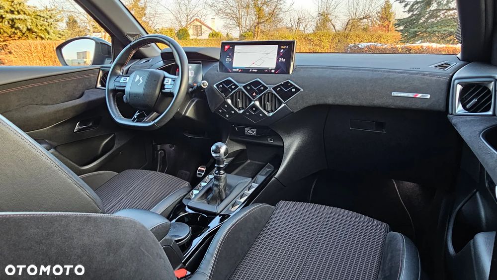 DS Automobiles DS 3 Crossback 1.2 PureTech Performance Line - 17