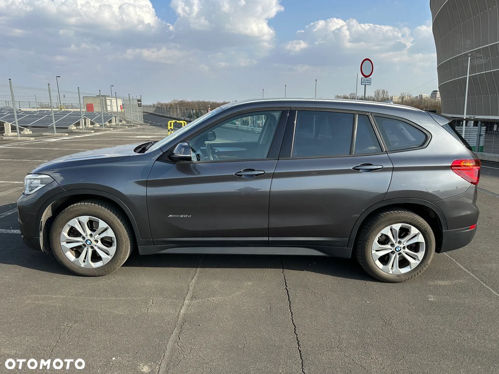 BMW X1 xDrive20d Sport Line - 14