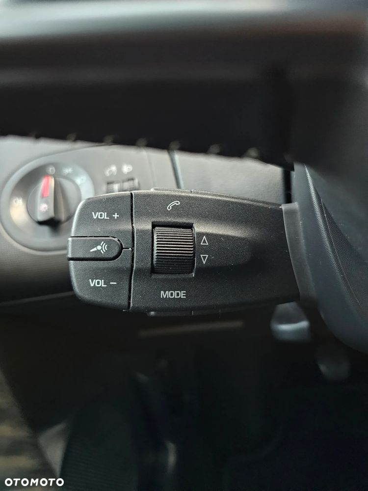 Seat Ibiza 1.4 16V Style - 24