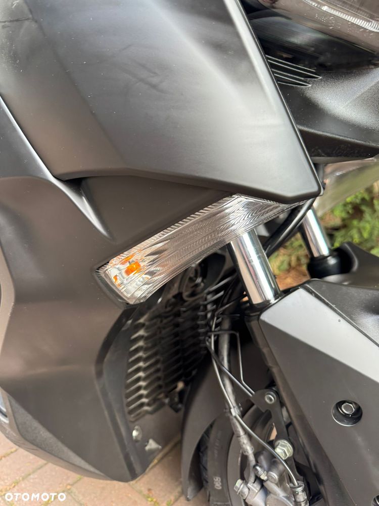 Yamaha X-max - 6