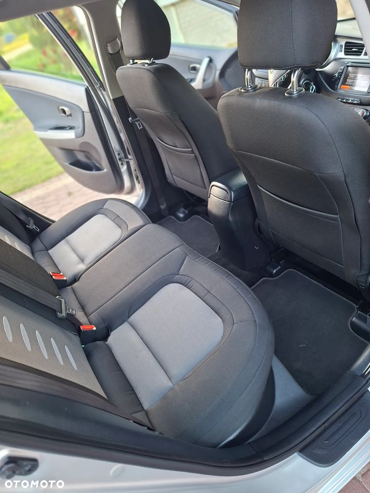 Kia Ceed 1.6 GDI Fifa World Cup Edition - 16