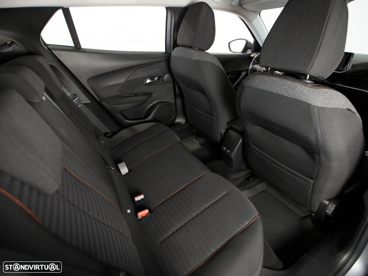 Peugeot e-2008 50 kWh Active - 11