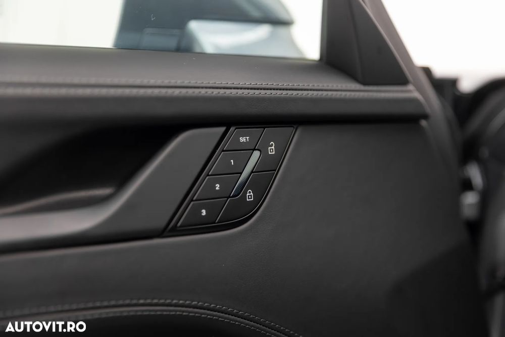 Porsche 911 Carrera PDK - 35