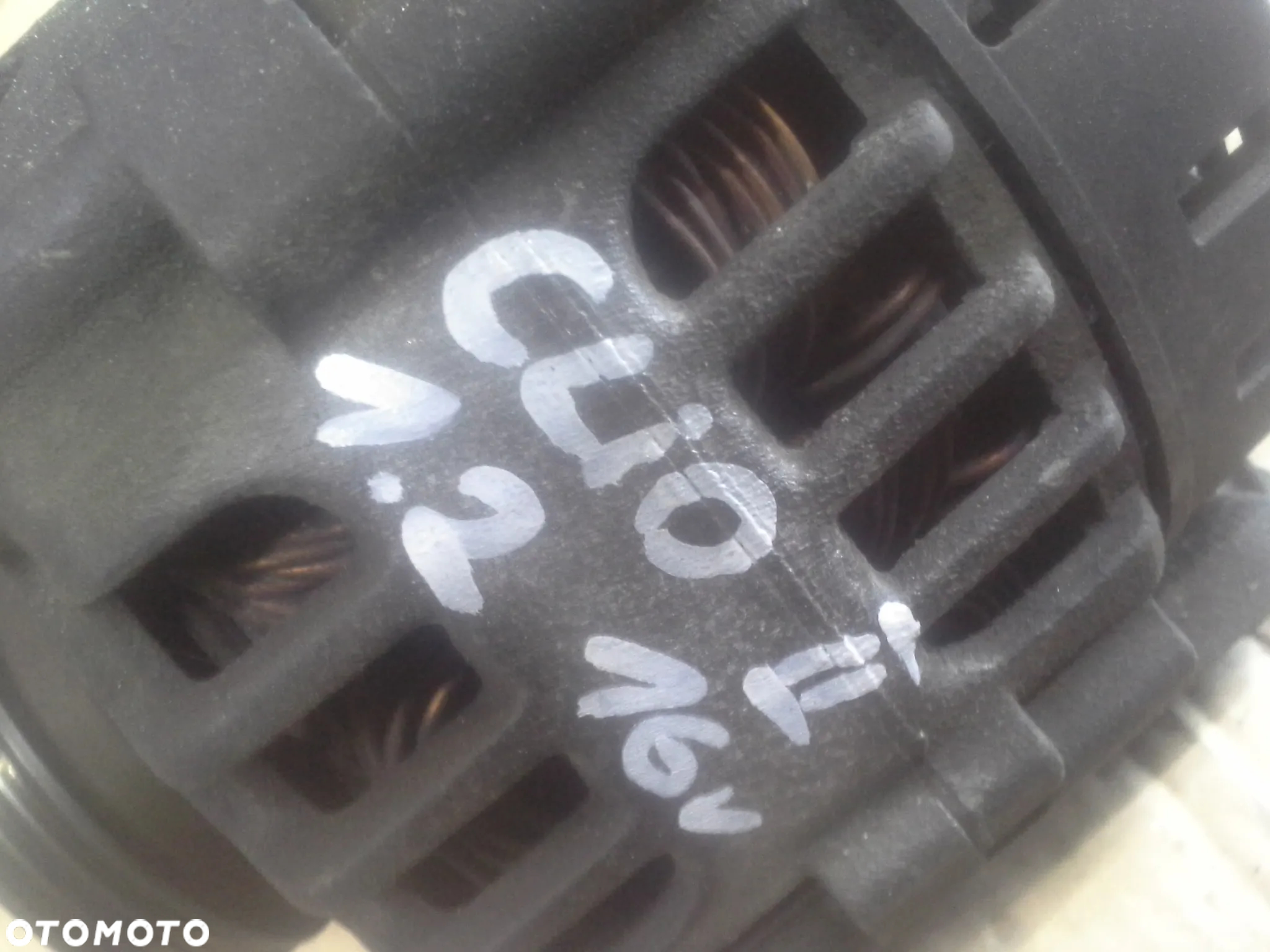 Renault Clio Kangoo Thalia 1.2 16V alternator Valeo 95A  7700437090  SG9B035  25424220 - 4