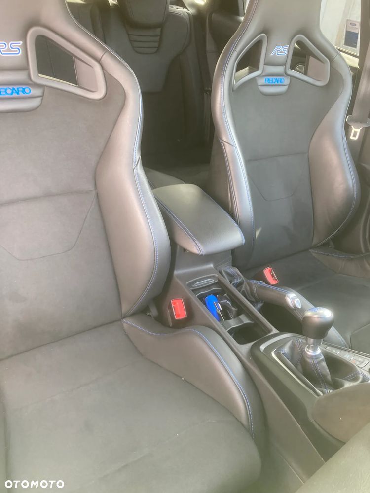 Ford Focus 2.3 EcoBoost RS - 11