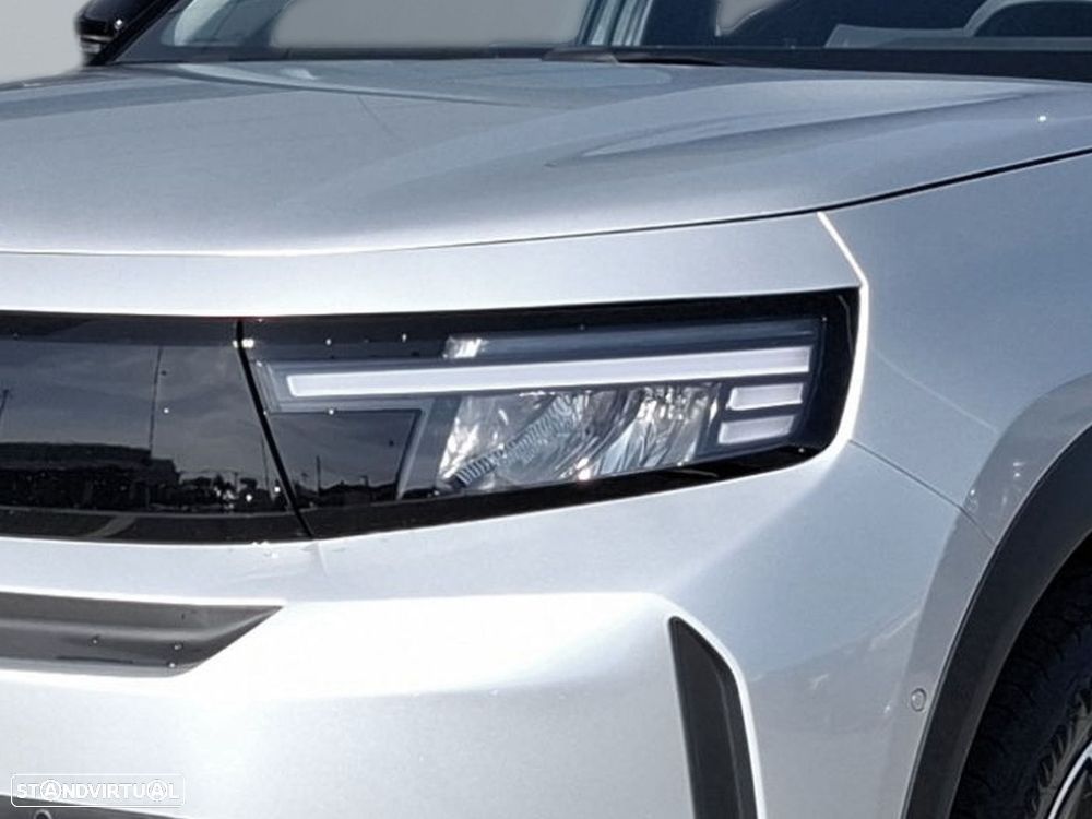 Opel Frontera 1.2 Hybrid GS eDCT — fotografia 13
