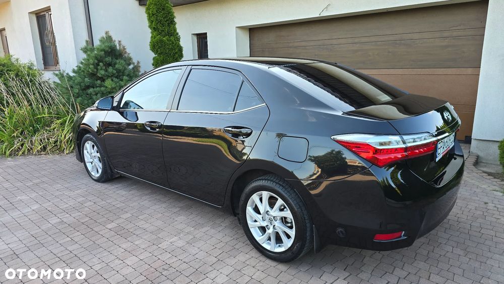 Toyota Corolla - 5