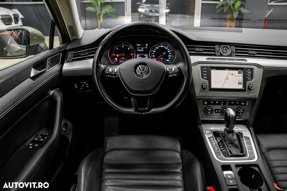 Volkswagen Passat 2.0 TDI SCR (BlueMotion Tech) 4Motion D Highline - 29