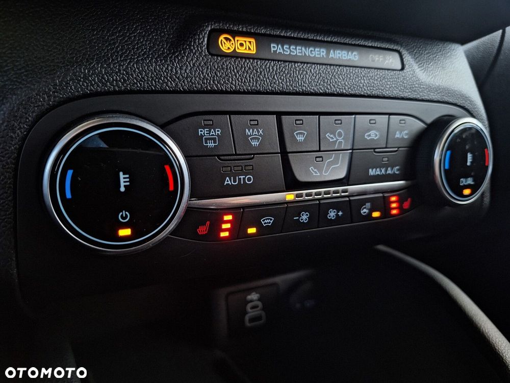 Ford Kuga 1.5 EcoBoost FWD ST-Line - 28