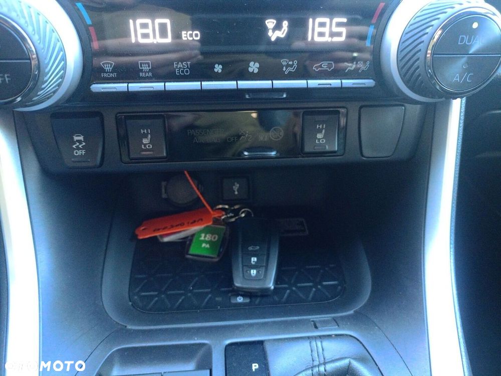 Toyota RAV4 2.5 Hybrid Black Edition by JBL 4x2 - 22