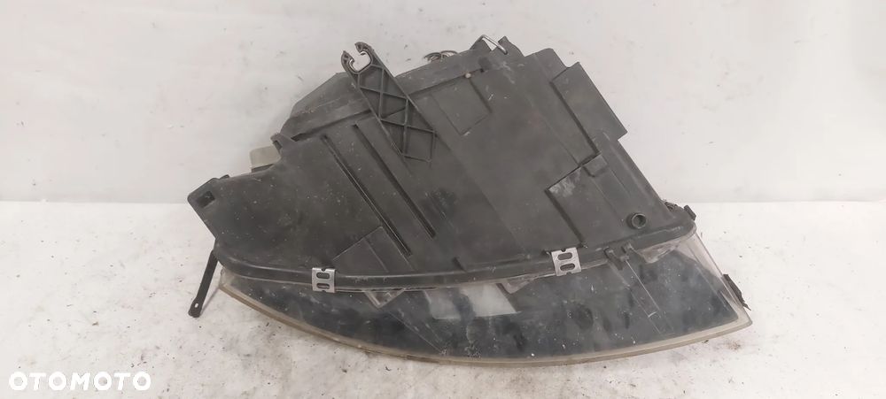 .  LAMPA PRZOD PRZEDNIA LEWA AUDI A4 B6 CABRIO - 5
