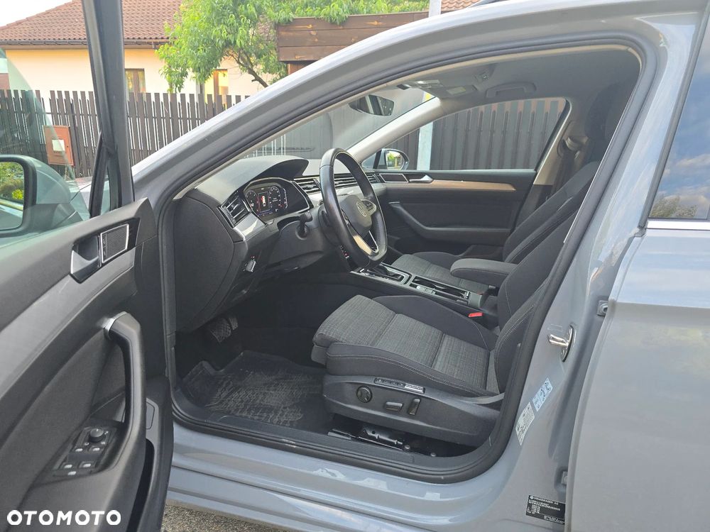 Volkswagen Passat - 7
