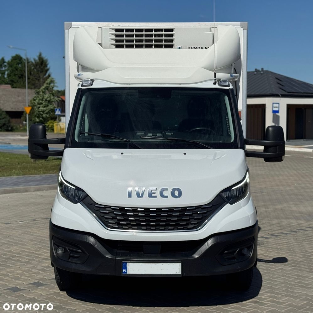 Iveco Daily‼️72C18‼️2021r 3.0 HI-MATIC Chłodnia/Mroźnia zakres -32C/+22C THERMO KING V-500 MAX Źródło Zasilania 400V Grube Ściany/Podłoga Przegroda komorowa‼️ Full LED na bliźniaku Salon Polska DMC7200kg - 33