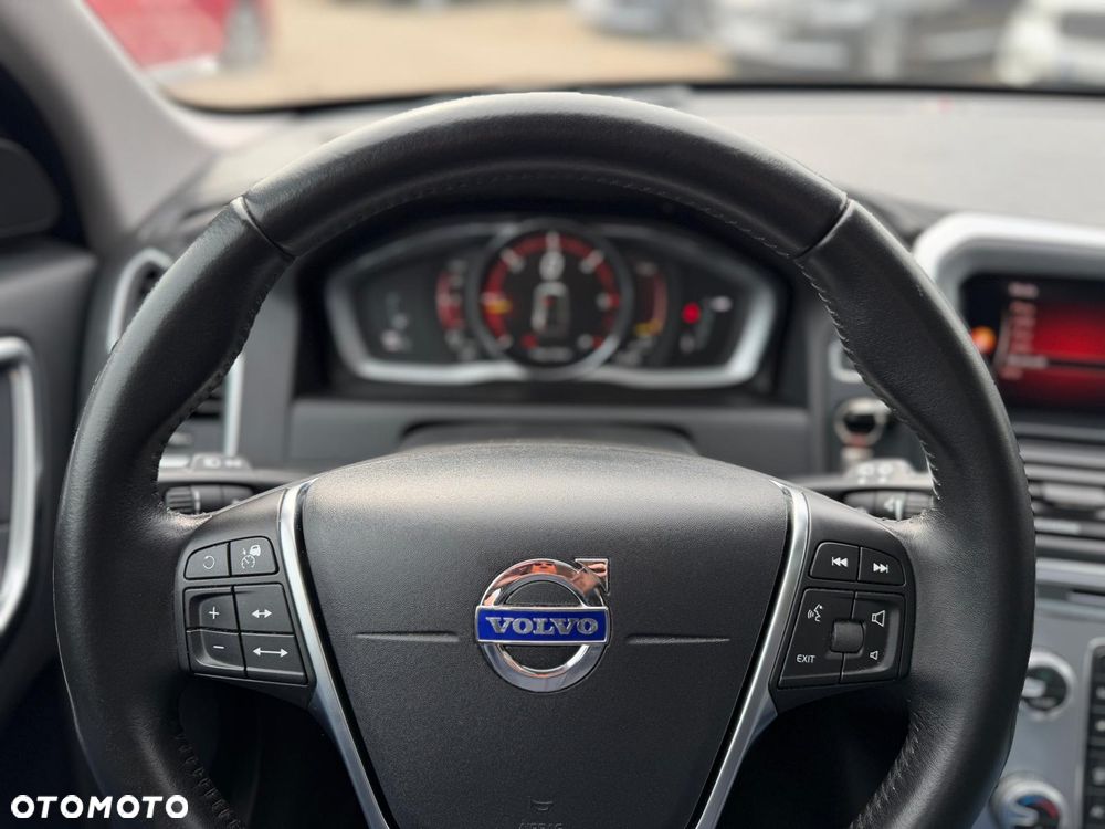 Volvo XC 60 D4 Geartronic Summum - 30