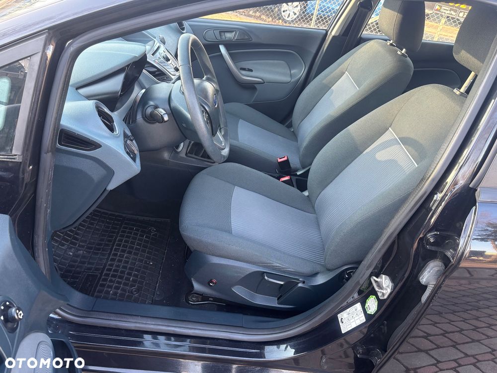 Ford Fiesta 1.25 Champions Edition - 8