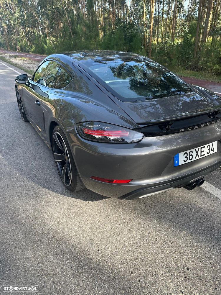 Porsche 718 Cayman - 8